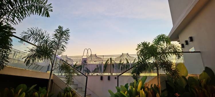 金香顿悦庭高空无边泳池全景花园酒店(西双版纳嘎洒国际机场店)图片