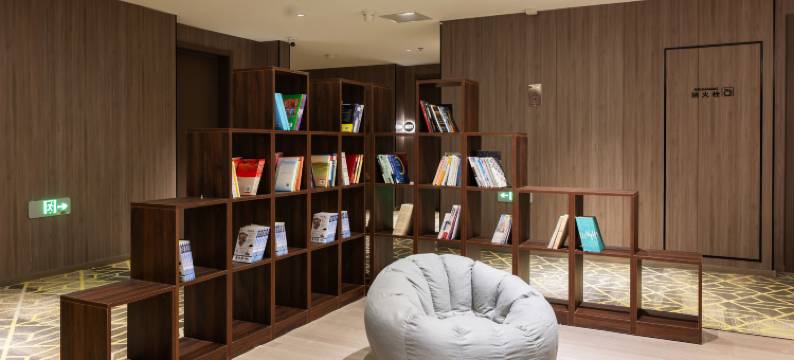 途客轻居酒店(烟台万达广场福海路店)图片