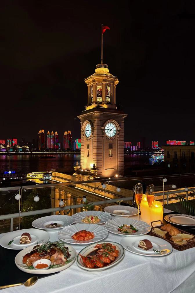 Grand Madison Wuhan Hankou on the Bund Hotel Overview