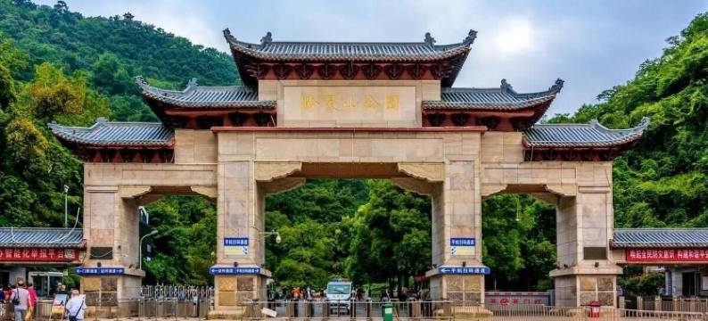 蜂巢电竞民宿(贵阳喷水池地铁站店)图片