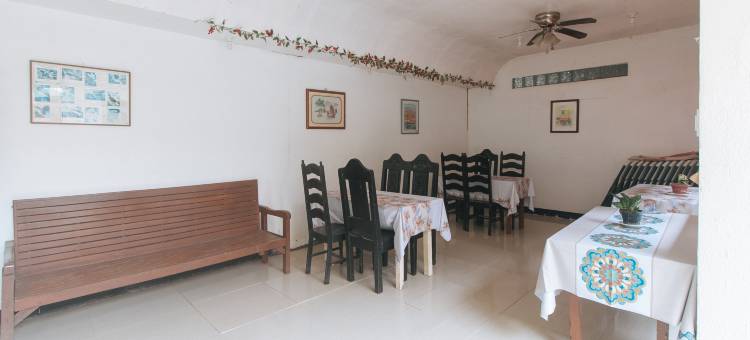 红多兹酒店@卢哈蒂花园别墅(RedDoorz @ Lualhati Garden Cottage El Nido Palawan)图片