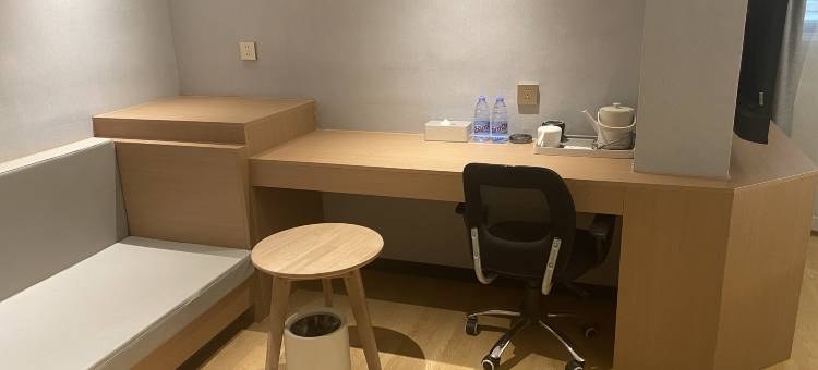 虔美.云顶酒店(赣州九方购物中心店)图片