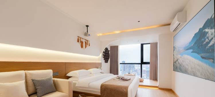 未来缘高空观影自助民宿图片