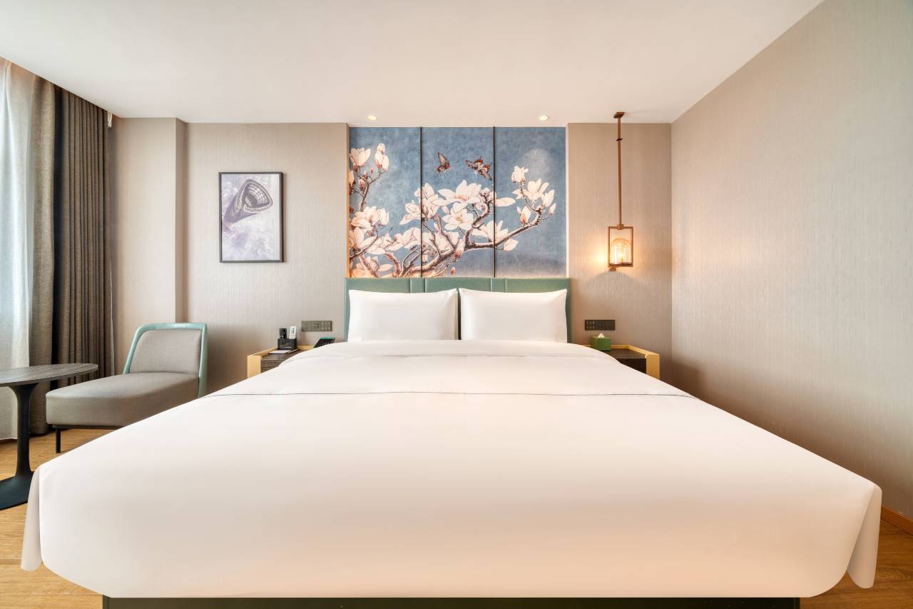 白玉兰酒店(湖州长兴古城公园店)图片