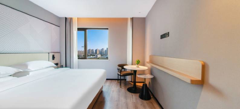 柏曼酒店(乐山高铁站万达广场店)图片