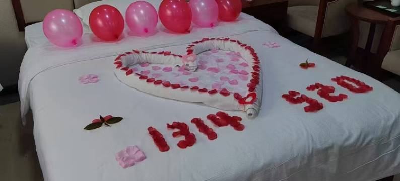 坤厚德颐养酒店(宜昌老年大学店)图片