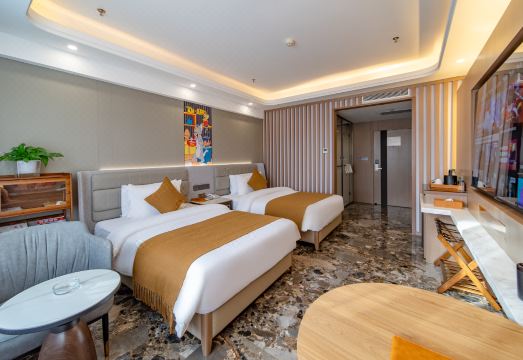 哈巴河童话边城酒店外景图