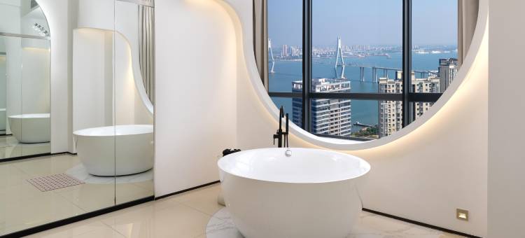 沛柠海景公寓(湛江荣盛万达广场店)图片