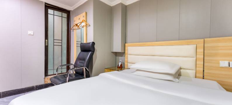 广州君惠宾馆(北京路步行街团一大地铁站店)图片