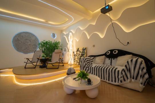 TwelveCities设计师民宿(西安大雁塔地铁站店)