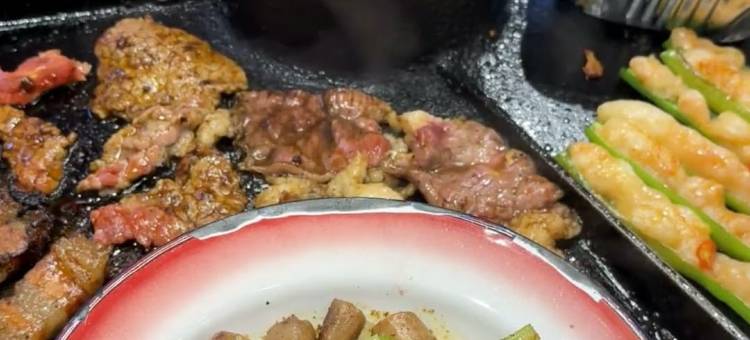 欢住X酒店(甲秀楼小十字店)图片