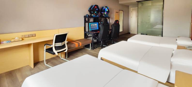 本色电竞酒店(深圳平湖地铁站店)图片