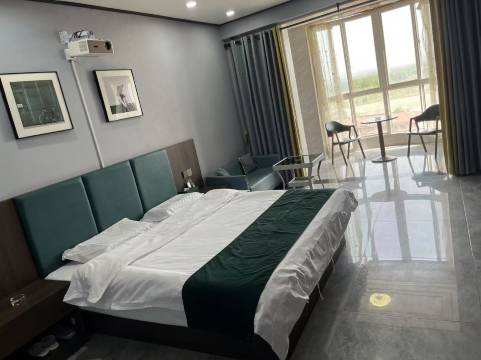 咸阳北岸温泉民宿 (杨凌网球中心店)