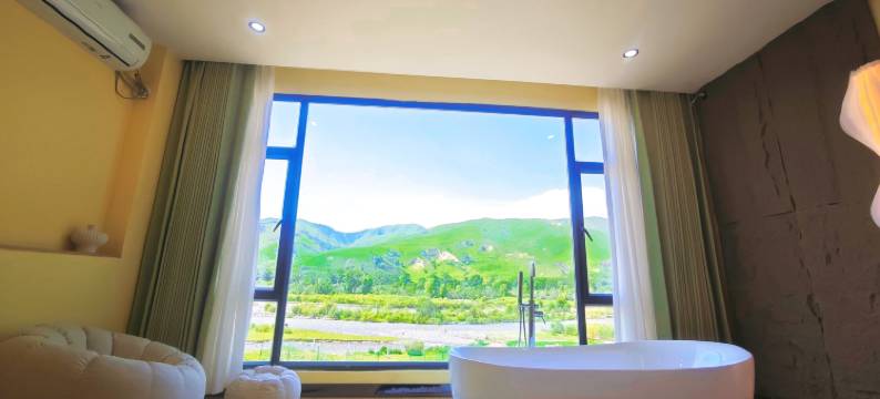 花间舞民宿(那拉提草原景区店)图片