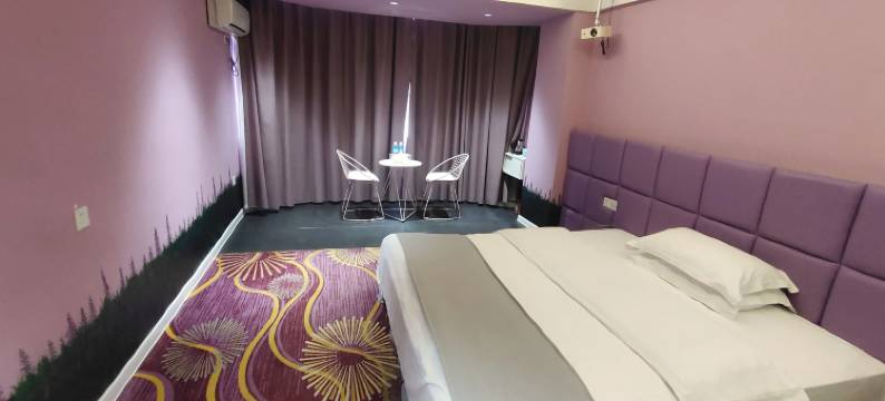 兴义卡伦视觉酒店图片