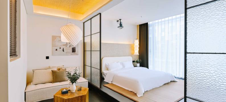 七寻·轻奢设计师观影酒店(洛阳应天门南广场洛邑古城店)图片