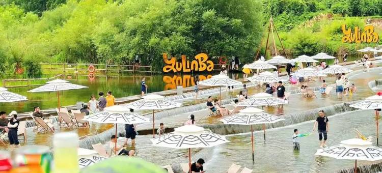 安吉水雲轩·山野溯溪漂流亲子度假美宿图片