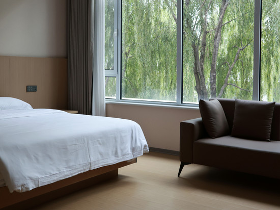 尚承宾馆(隆化汽车站店)