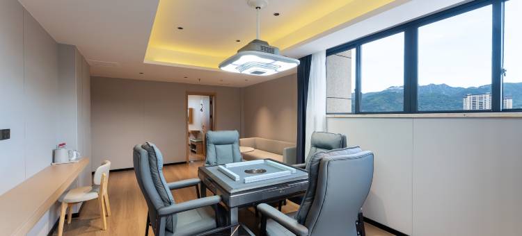 百合设计师酒店(苍南金乡店)图片