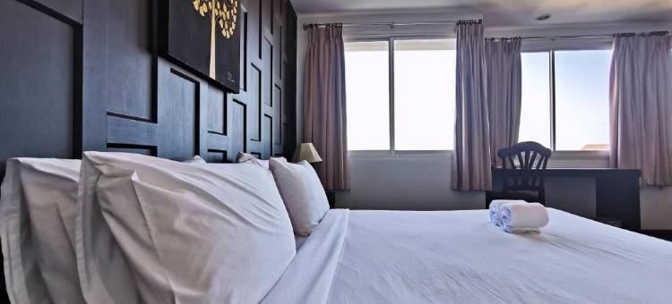 娜娜武里酒店(Nana Buri Hotel)图片