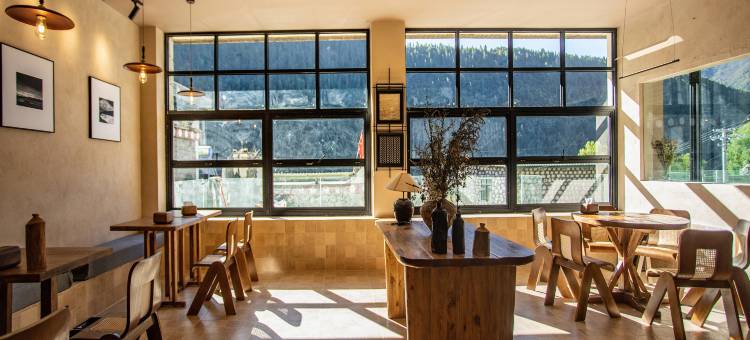 坐忘山Z·EPHON奢享民宿(四姑娘山景区店)图片