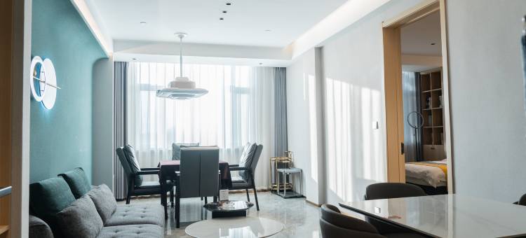 东鹏假日酒店图片