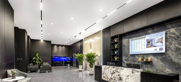 艺龙安云酒店(乌海高铁站滨河店)图片