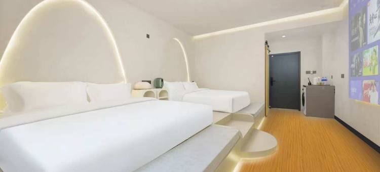 骏怡连锁酒店(大连港湾广场地铁站店)图片