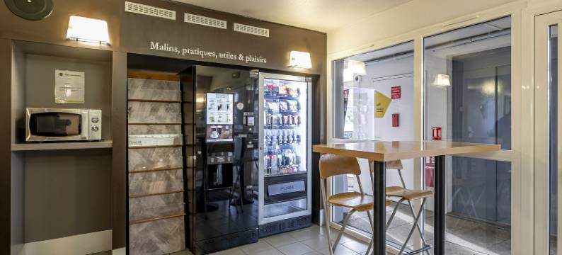 B&B 酒店波尔多梅里尼亚克维尔酒店(B&B HOTEL Bordeaux Mérignac Hôtel de Ville)图片