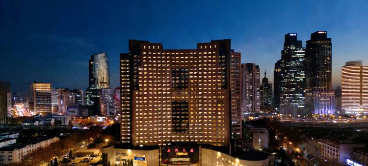 青岛府新大厦图片