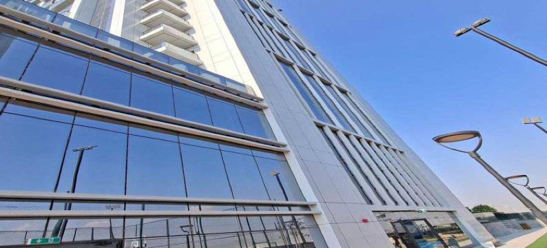 Luxury Living at Cloud Tower JVT with Pool Gym & Sports Facilities图片