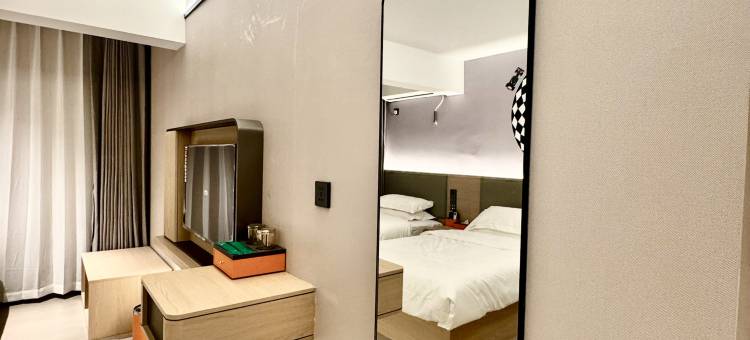 庐艺酒店(华人酒店)(Luyi Hotel)图片