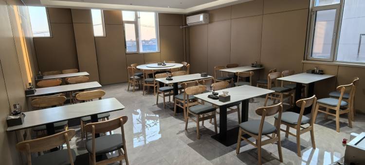 新盛酒店(太原植物园古县城店)图片