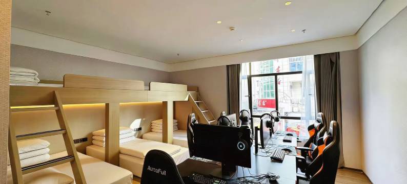 雷神电竞酒店(青峰购物中心店)图片