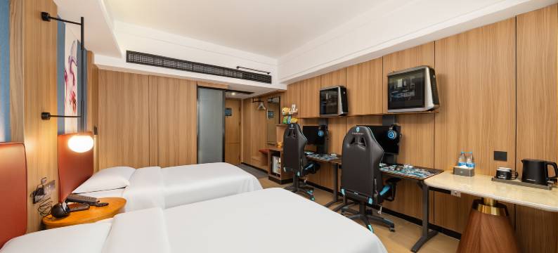 雷神电竞酒店(岳阳楼步行街店)图片