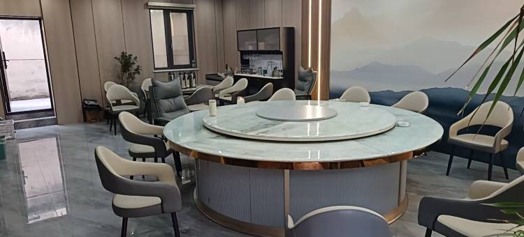 仪征元族城市精选酒店图片