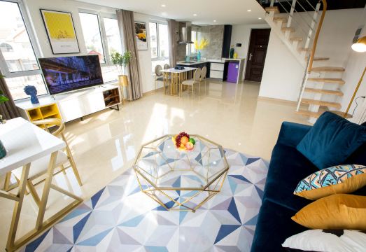 Muen LOFT Light Luxury Apartment (Qingdao North Railway Station Yongnian Road Subway Station) Hotel Overview