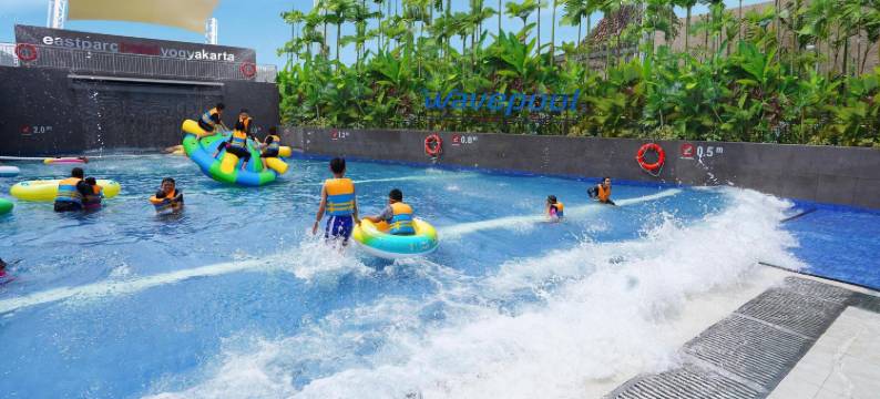 日惹伊斯特帕克酒店(Eastparc Hotel Yogyakarta)图片