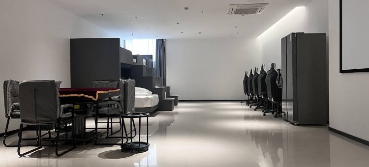 爱电竞酒店(叶县世纪风广场店)图片