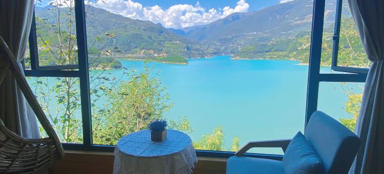 格尔达·云宿(硗碛乡店)图片