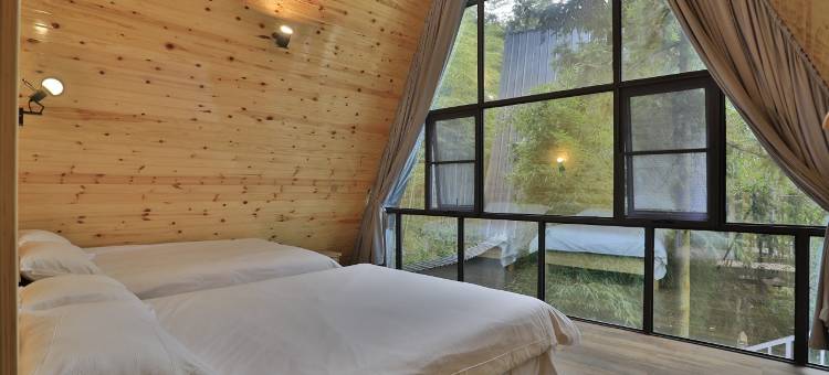 竹尖上的树屋民宿图片