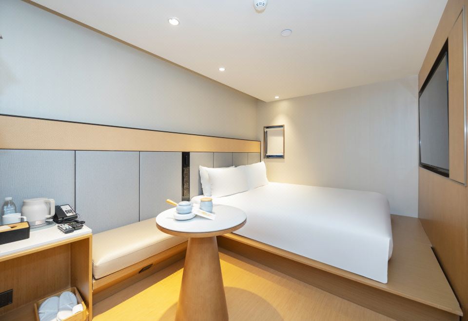 Liberatador Cuidad Blanca Over view