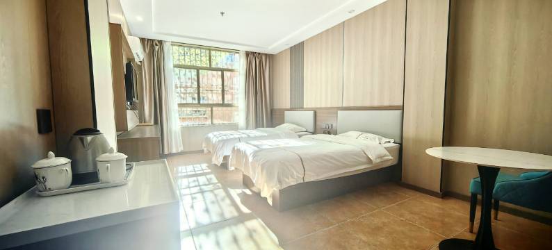 张掖辛悦尚品酒店(高铁西客站大佛寺店)