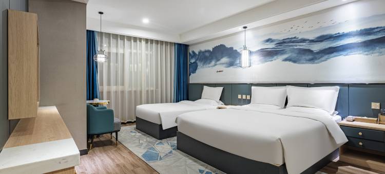 潮漫酒店(邹平黄山公园时代广场店)图片