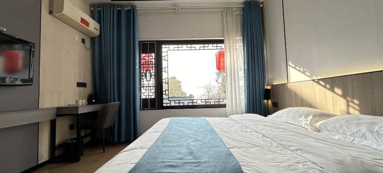 Xbed希酒店(岳阳楼景区汴河街店)图片