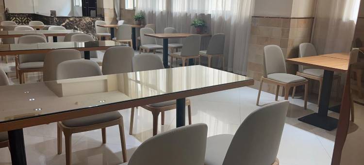 逸都酒店(鑫晟光电店)图片