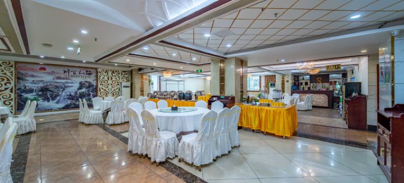 五登花园酒店(涪陵泽胜中央广场店)图片