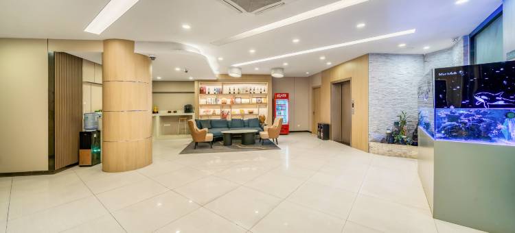 格丽酒店(上海浦东机场华夏东路地铁站店)图片