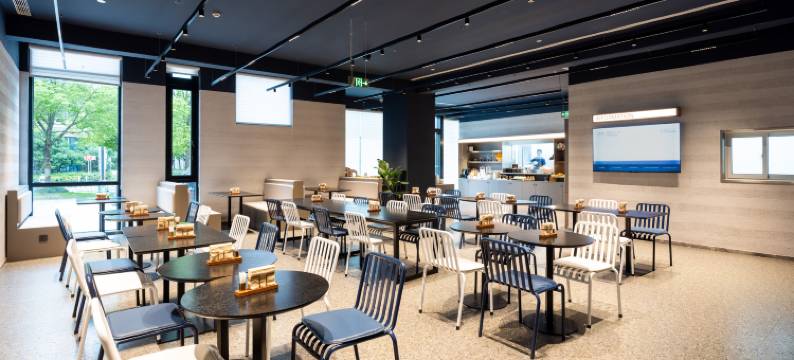 上海大宁国际市北高新园区轻居酒店图片