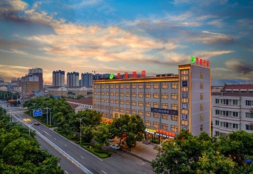 林州●静雅华谊  JING YA HUA YI HOTEL 酒店（长春大道龙安路店）外景图